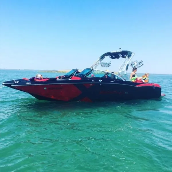 Slide: The Image of Mastercraft XStar 2016 - 1