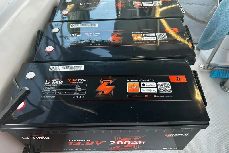 Slide: The Image of LiFePO4 batteries on a 1999 Catalina 42 MkII sailboat, 12.8V 200Ah capacity. - 29