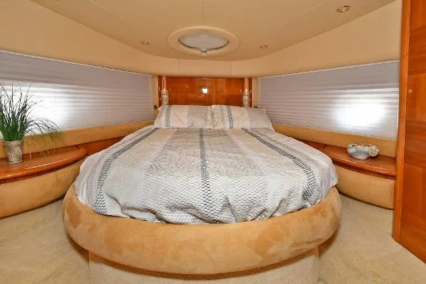 Slide: The Image of Azimut 55 flybridge 2002 - 8