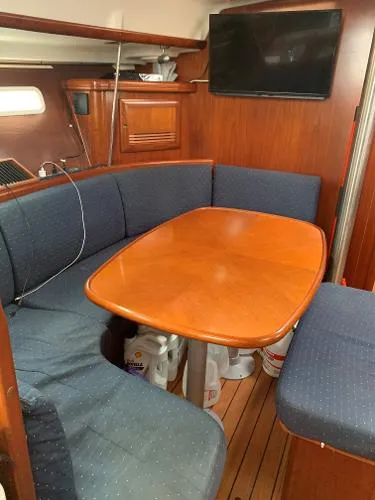 Slide: The Image of Beneteau 393 2005 - 3