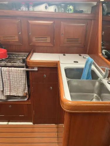 Slide: The Image of Beneteau 393 2005 - 4