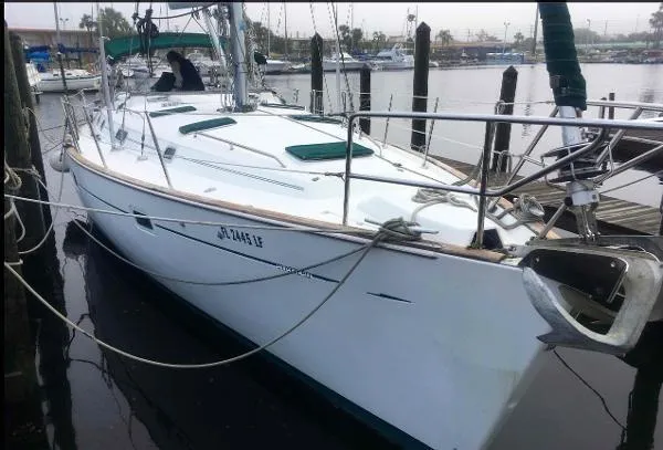 Slide: The Image of Beneteau Oceanis 411 1999 - 4