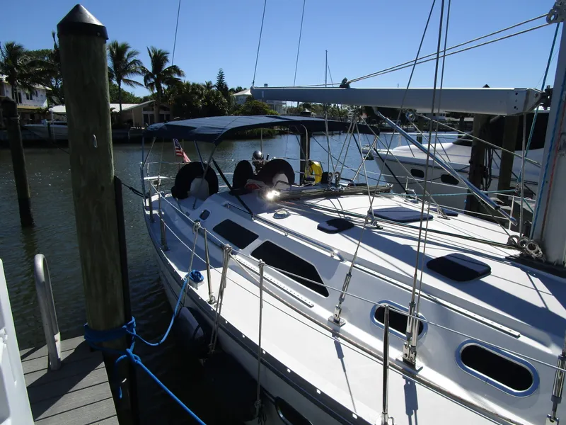 Slide: The Image of Catalina 400 MkII 2005 - 4