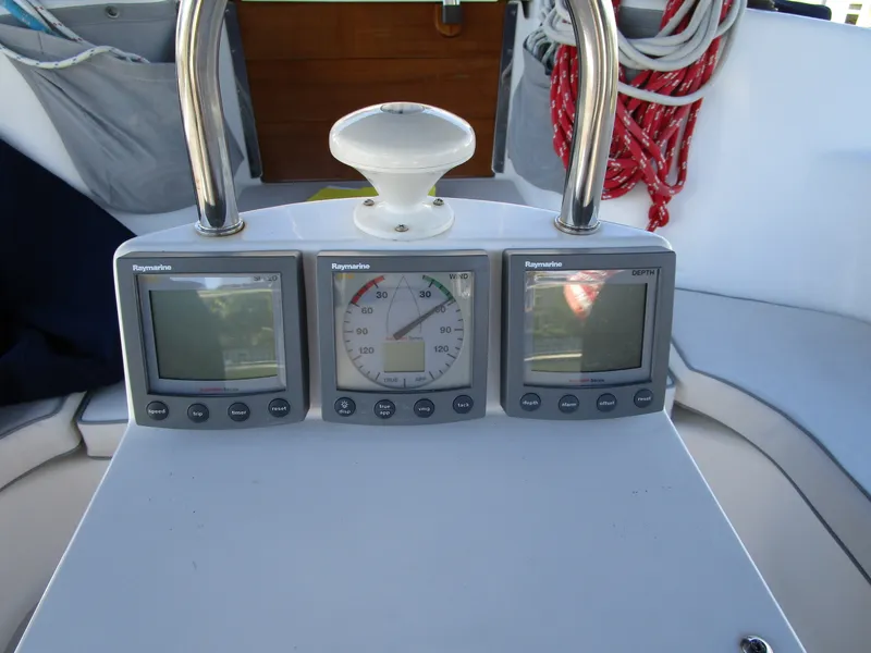 Slide: The Image of Catalina 400 MkII 2005 - 7