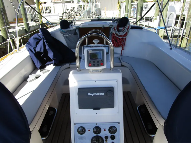 Slide: The Image of Catalina 400 MkII 2005 - 8