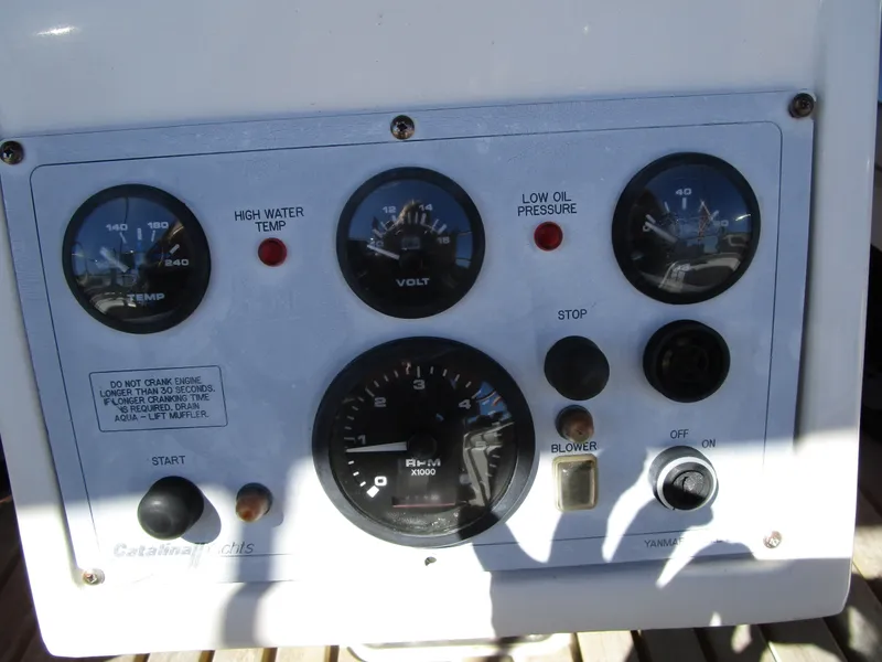 Slide: The Image of Catalina 400 MkII 2005 - 9