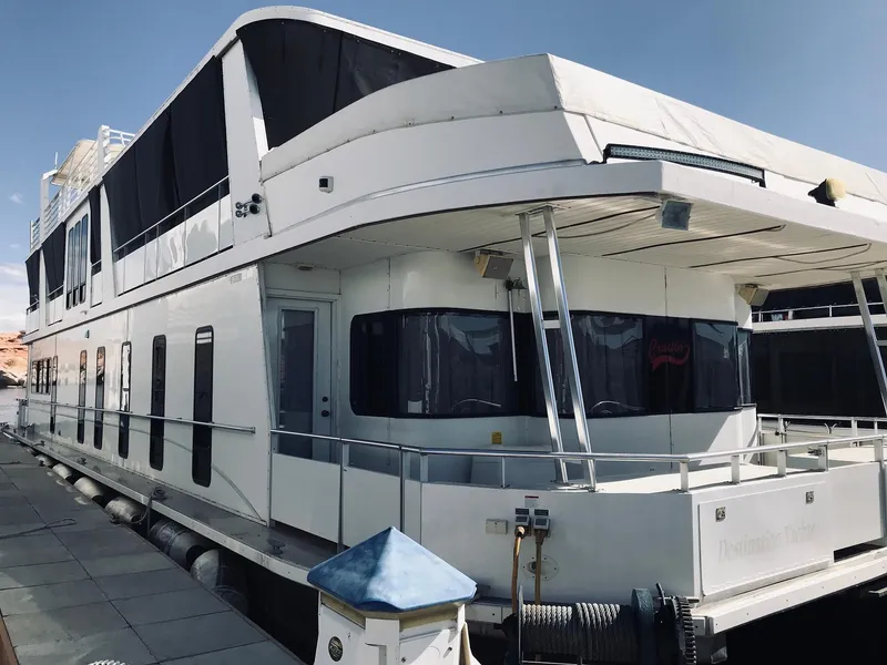 The Image of 2008 Destination Yachts Cruisin houseboat docked. - 0