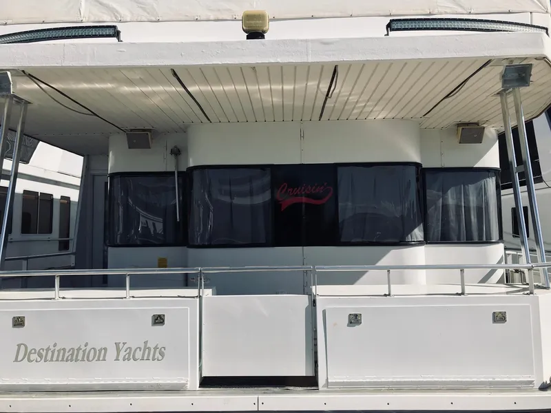 Slide: The Image of 2008 Destination Yachts Cruisin Yacht, 1/5 Share, front view. - 3