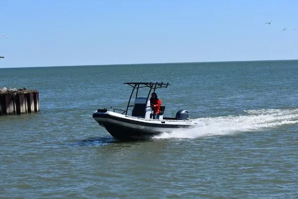 Slide: The Image of Zodiac Pro 7 NEO 200hp In Stock DEMO 2019 - 11