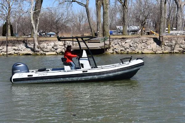 Slide: The Image of Zodiac Pro 7 NEO 200hp In Stock DEMO 2019 - 8
