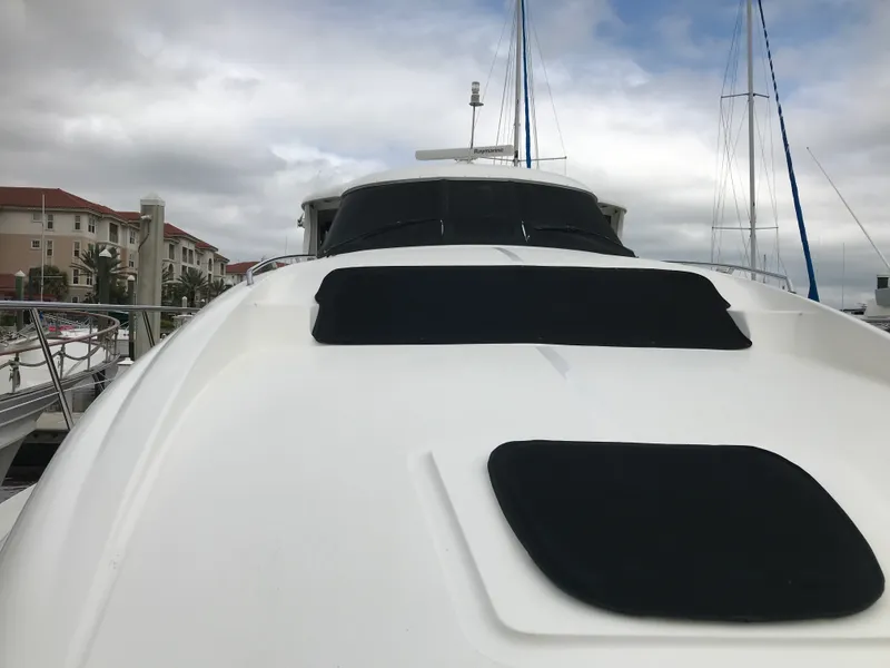 Slide: The Image of Sea Ray 390 Motor Yacht 2004 - 10