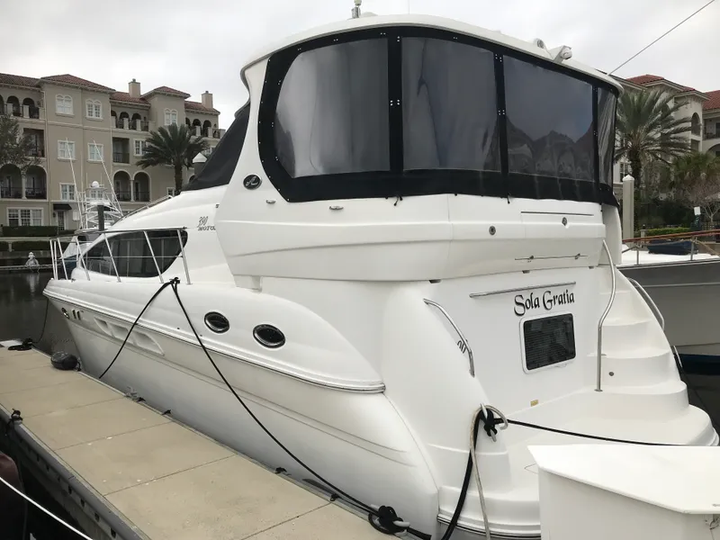 Slide: The Image of Sea Ray 390 Motor Yacht 2004 - 5