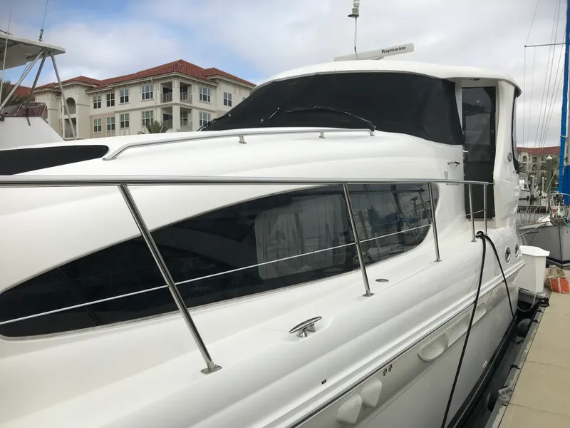 Slide: The Image of Sea Ray 390 Motor Yacht 2004 - 8