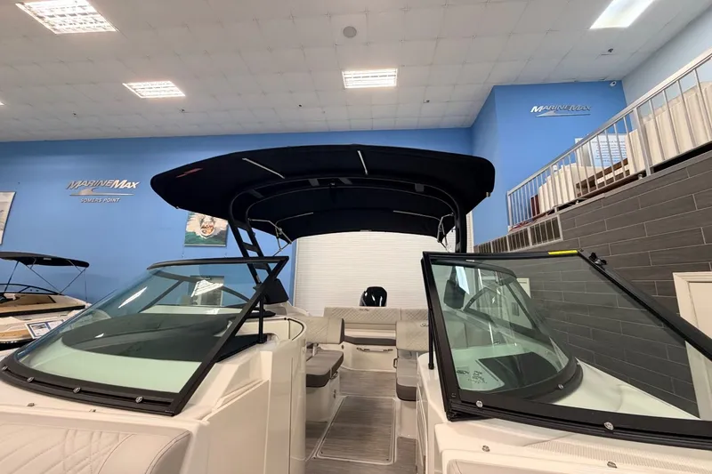 Slide: The Image of Sea Ray SDX 250 Outboard 2026 - 20