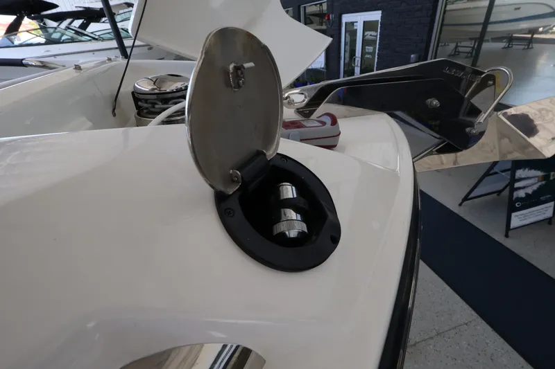 Slide: The Image of Sea Ray SLX 280 Outboard 2026 - 27