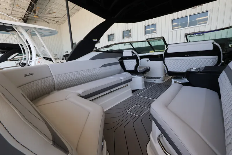 Slide: The Image of Sea Ray SLX 280 Outboard 2026 - 8