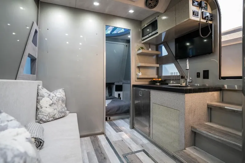 Slide: The Image of Midnight Express 60 Pied-a-Mer 2019 - 8