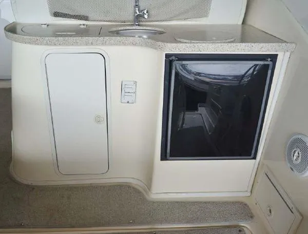 Slide: The Image of Rinker 340 Fiesta Vee 2000 - 5
