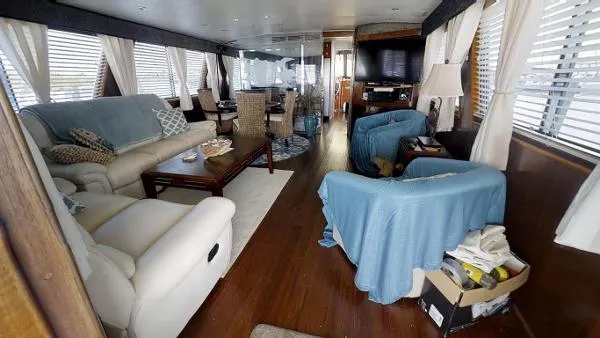 Slide: The Image of Hatteras 74 Motor Yacht 1981 - 11