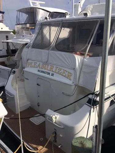 Slide: The Image of Hatteras 74 Motor Yacht 1981 - 7