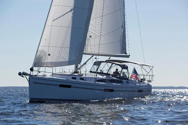 Slide: The Image of Catalina 425 Factory Base 2024 - 5