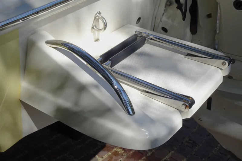 Slide: The Image of 2015 Pioneer 186 Cape Island boat swim platform with foldable ladder. - 22