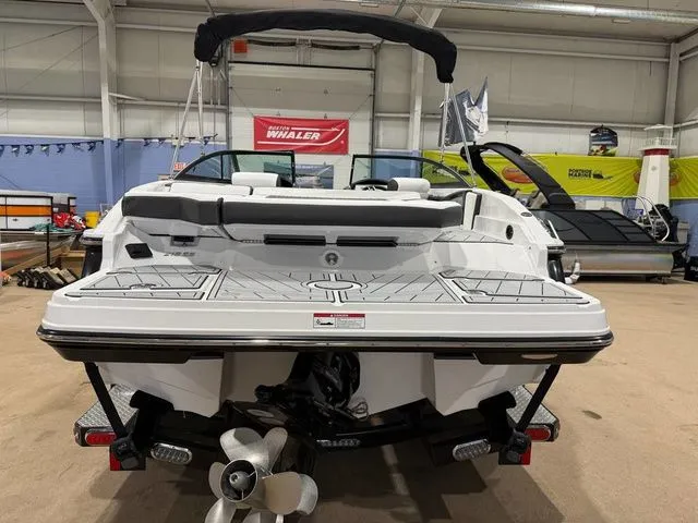 Slide: The Image of Monterey 218SS Super Sport 2025 - 4