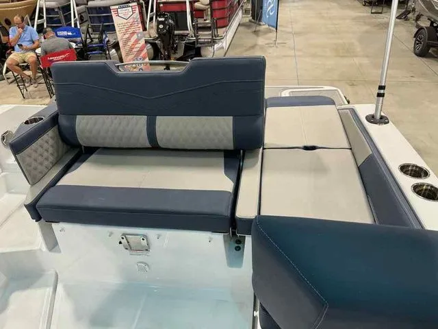 Slide: The Image of Monterey 27 Elite I/O 2026 - 18