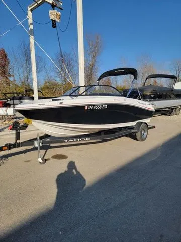 Slide: The Image of Tahoe 550 TS 2021 - 3