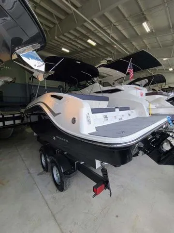 Slide: The Image of Bayliner DX 2250 2022 - 3