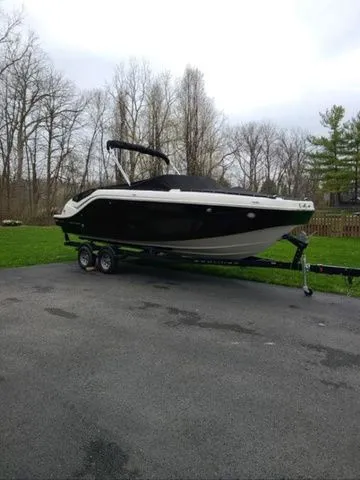 Slide: The Image of Bayliner DX 2250 2022 - 7