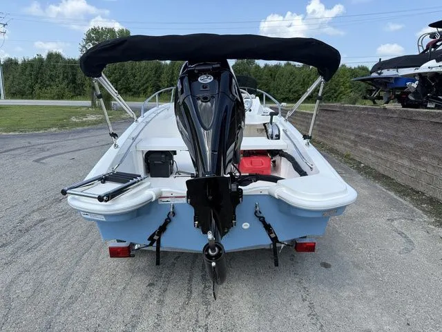 Slide: The Image of Boston Whaler 130 Super Sport 2025 - 4