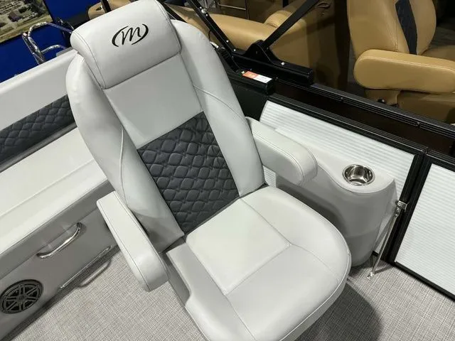 Slide: The Image of Manitou Encore SL SHP575 230 2026 - 10