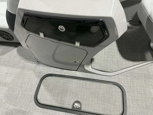 Slide: The Image of Manitou Encore SL SHP575 230 2026 - 11