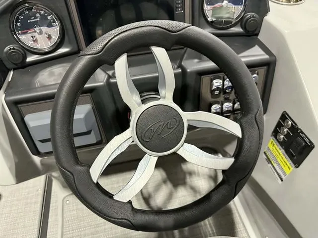 Slide: The Image of Manitou Encore SL SHP575 230 2026 - 14