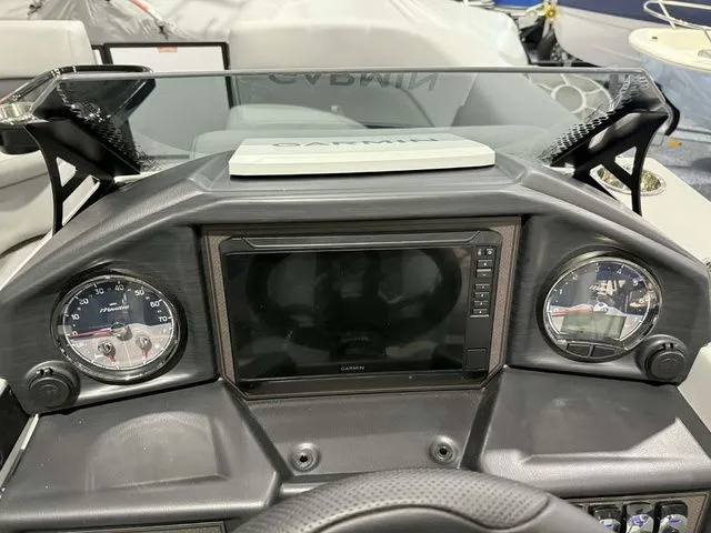 Slide: The Image of Manitou Encore SL SHP575 230 2026 - 15