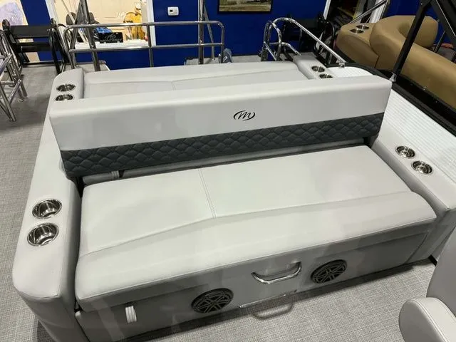 Slide: The Image of Manitou Encore SL SHP575 230 2026 - 19