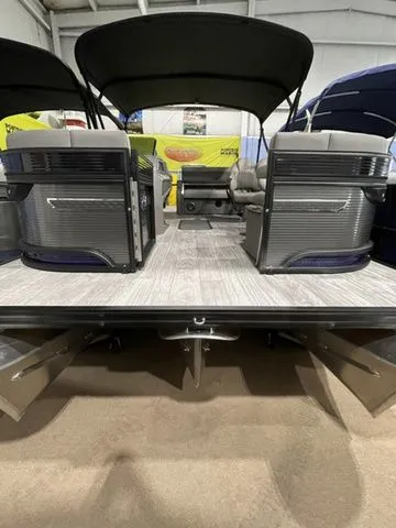 The Image of Apex Marine M22 2023 - 1