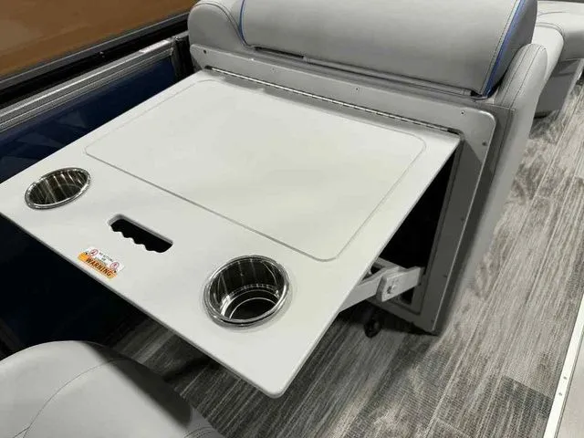 Slide: The Image of Bentley Pontoons Legacy 223 Navigator Dual Captain Full Tube 2026 - 7