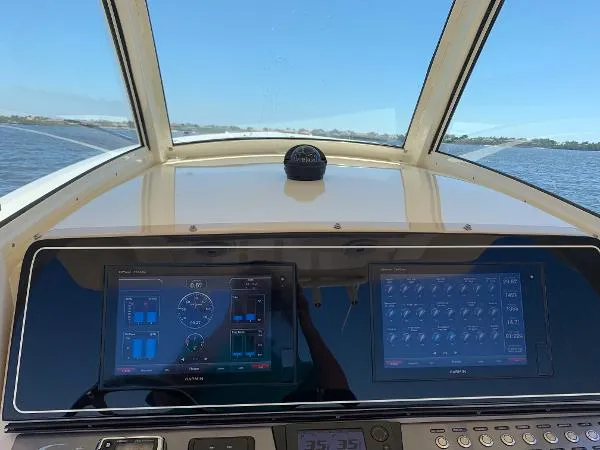 Slide: The Image of Scout 320 LXF 2016 - 5