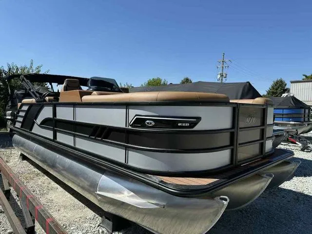 The Image of Bentley Pontoons Elite 223 Admiral Dual Captain 3/4 Tube 2026 - 1