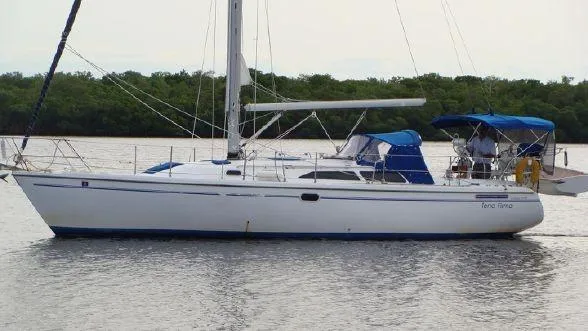 Slide: The Image of Catalina 36 MkII 2001 - 2