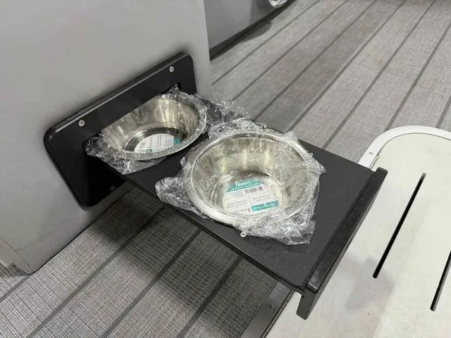 Slide: The Image of Bentley Pontoons Legacy 243 Swingback Dual Captain Full Tube Tower 2026 - 13