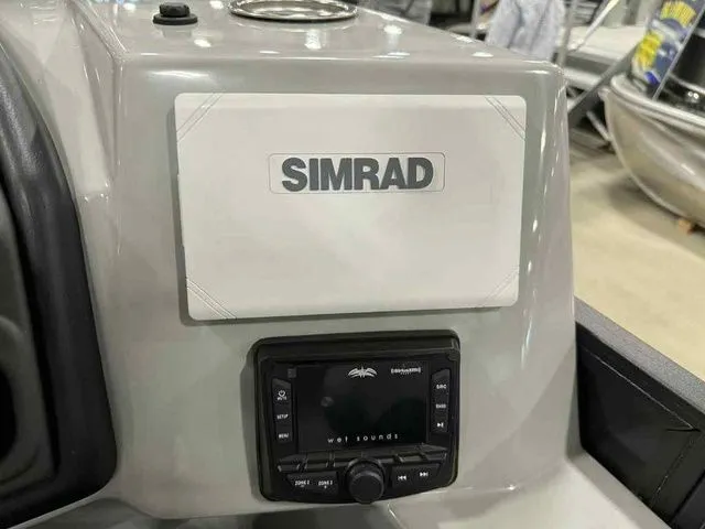 Slide: The Image of Bentley Pontoons Legacy 243 Swingback Dual Captain Full Tube Tower 2026 - 20