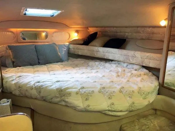 Slide: The Image of Sea Ray 330 Sundancer 1996 - 11