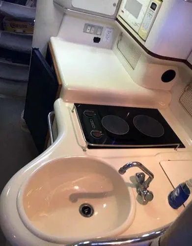 Slide: The Image of Sea Ray 330 Sundancer 1996 - 9