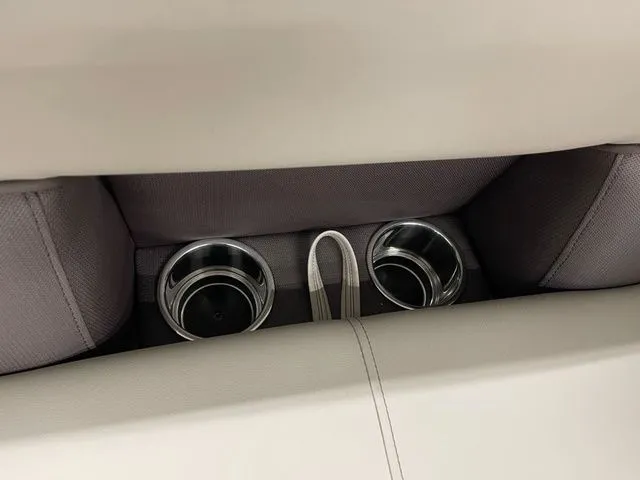 Slide: The Image of Bentley Pontoons Fish-N-Cruise 200 2025 - 14