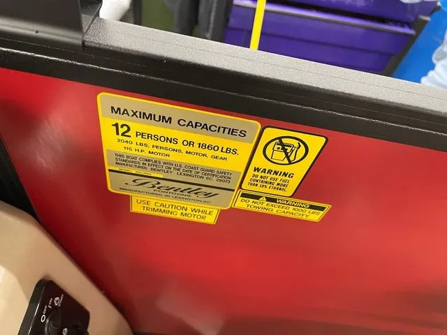 Slide: The Image of Bentley Pontoons Fish-N-Cruise 200 2025 - 27