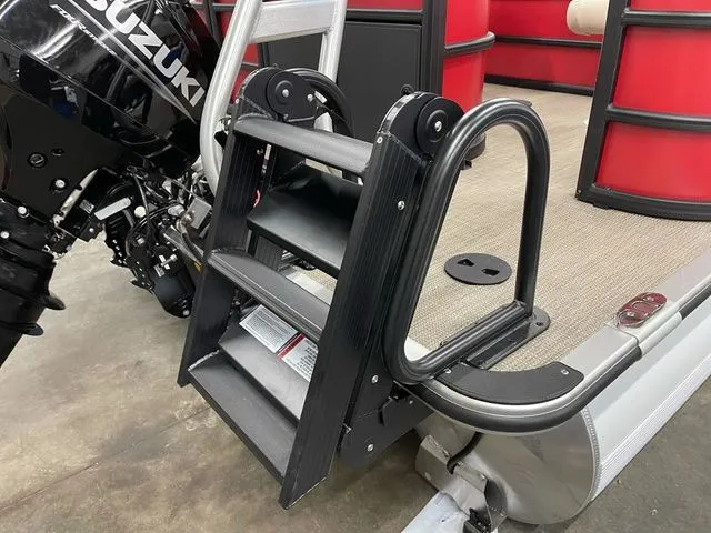 Slide: The Image of Bentley Pontoons Fish-N-Cruise 200 2025 - 6