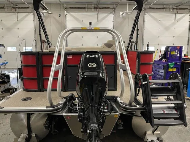 Slide: The Image of Bentley Pontoons Fish-N-Cruise 200 2025 - 8